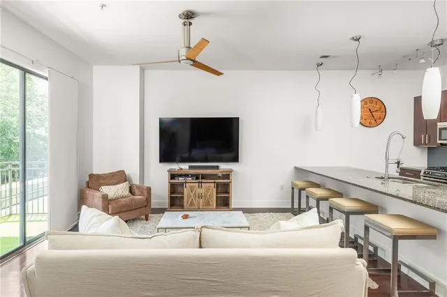 $550,000 | 200 North Highland Avenue Northeast, Unit 207, Atlanta, GA 30307