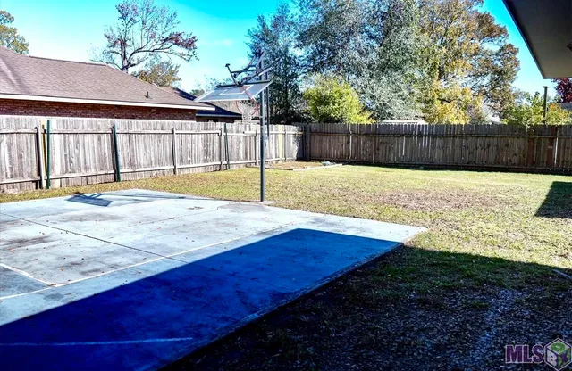 $280,000 | 13805 House Of Lancaster Drive, Baton Rouge, LA 70816