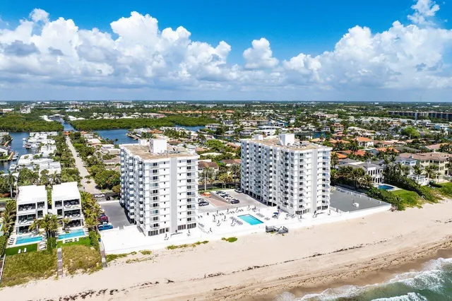 $3,300 | 4511 South Ocean Boulevard, Unit 206, Highland Beach, FL 33487