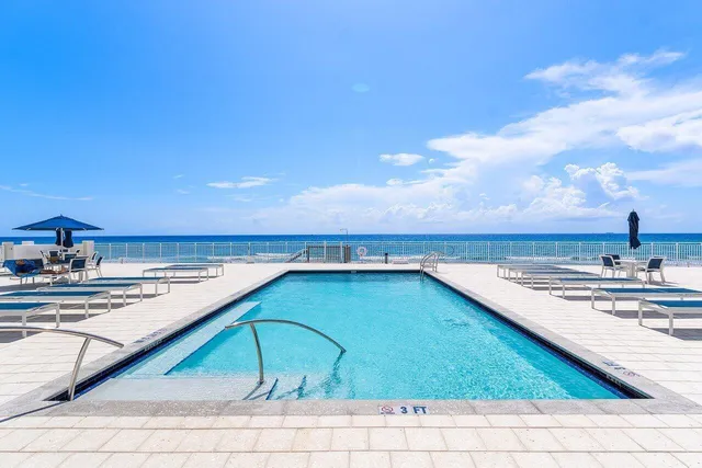$3,300 | 4511 South Ocean Boulevard, Unit 206, Highland Beach, FL 33487