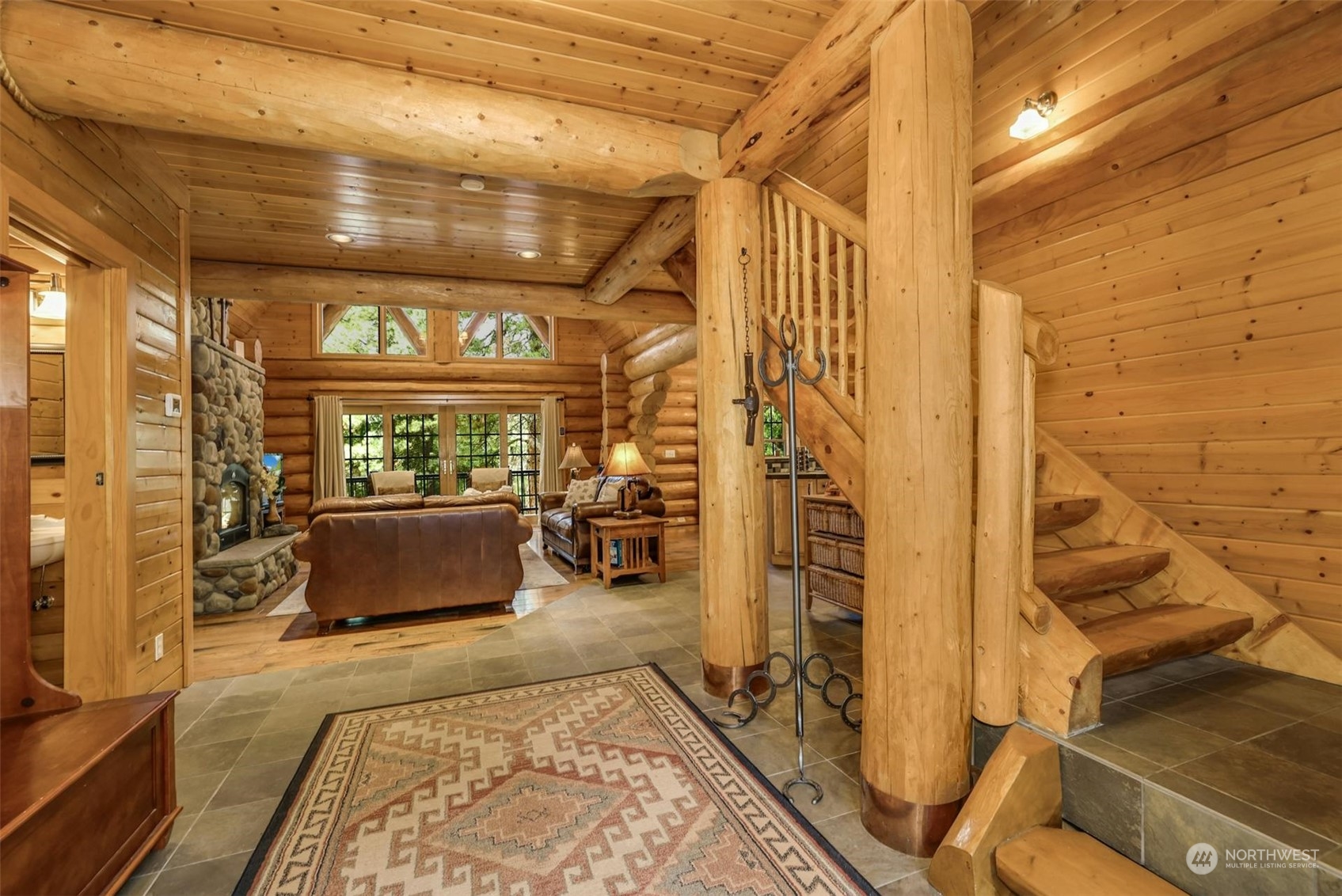 531 Ridgewater Drive Cle Elum, WA 98922 - Photo 4 of 37 Gallery Image 4