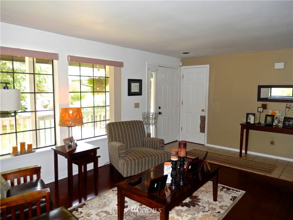 1278 Southwest Station Circle Road Port Orchard, WA 98367 - Photo 3 of 22 Gallery Image 3