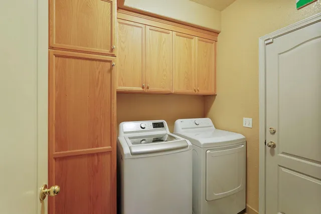 $584,950 | 922 Pearwood Circle, Lodi, CA 95242