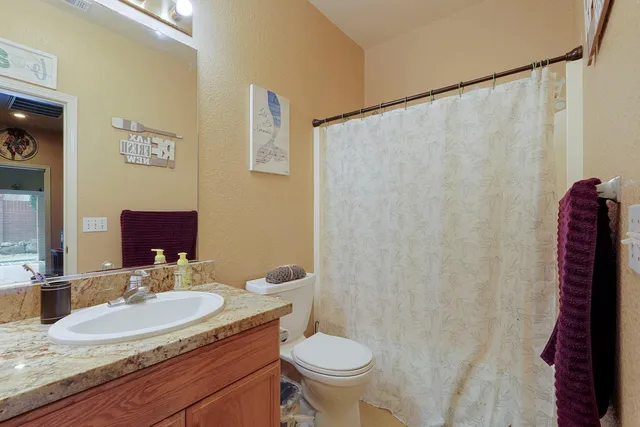 $584,950 | 922 Pearwood Circle, Lodi, CA 95242