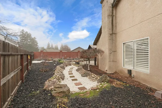 $584,950 | 922 Pearwood Circle, Lodi, CA 95242