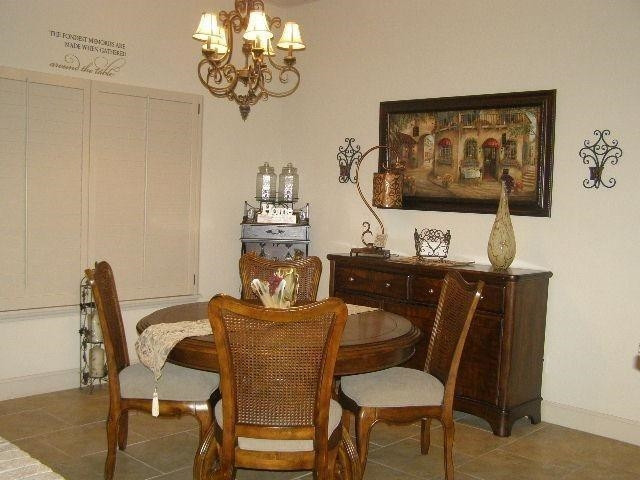 3908 104th Street Lubbock, TX 79423 - Photo 8 of 10 Dining Area