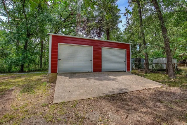 $1,850 | 2841 Honey Bee Lane, Wills Point, TX 75169