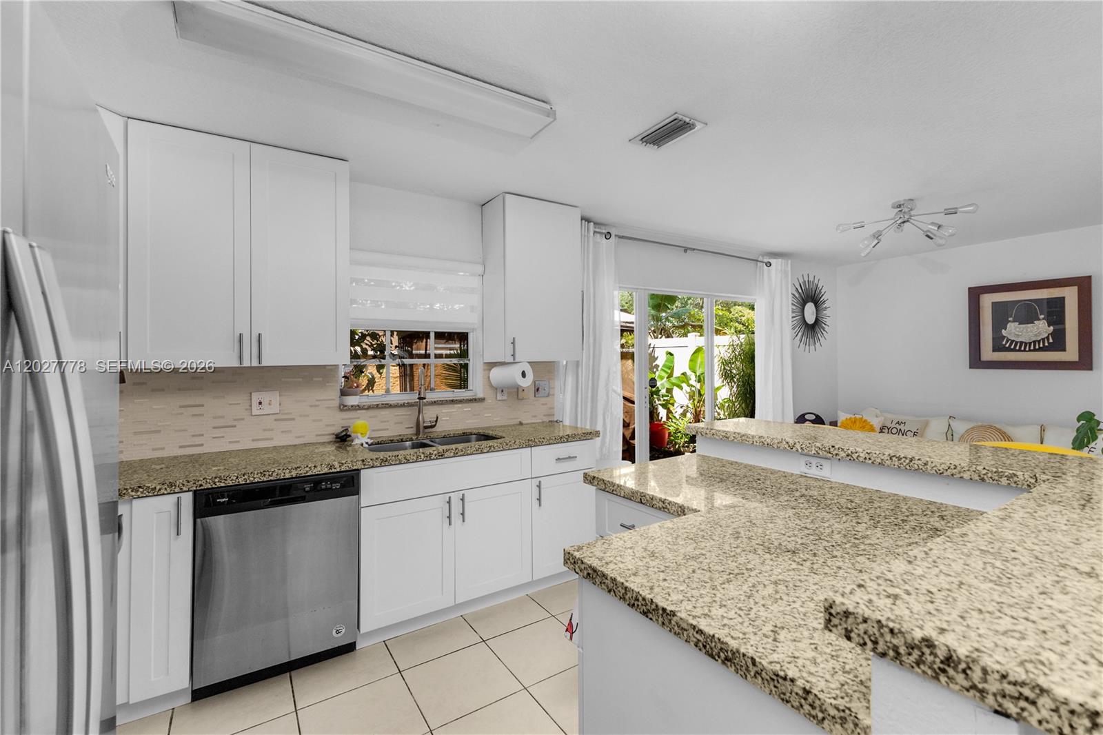 2420 Southwest 87th Way Miramar, FL 33025 - Photo 14 of 36