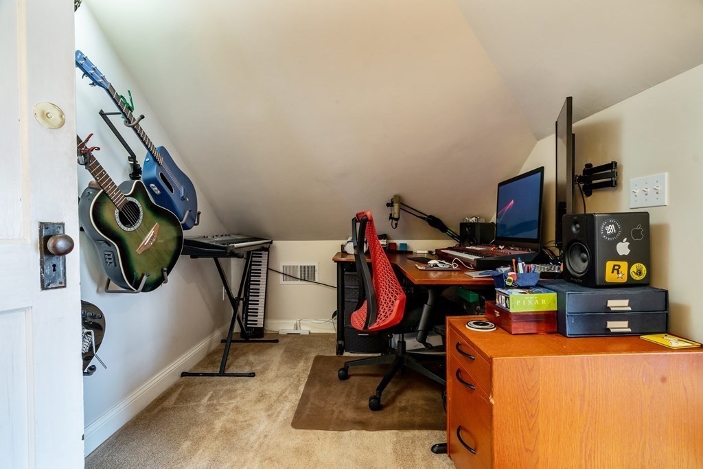 105 Adena Road, Unit 105 Newton, MA 02465 - Photo 16 of 23