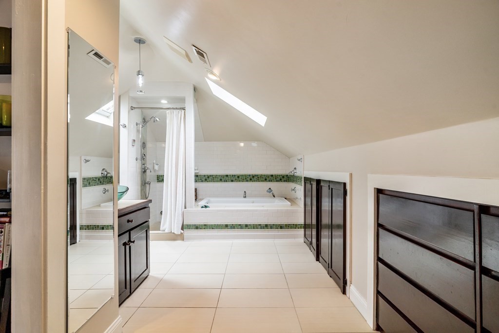 105 Adena Road, Unit 105 Newton, MA 02465 - Photo 18 of 23