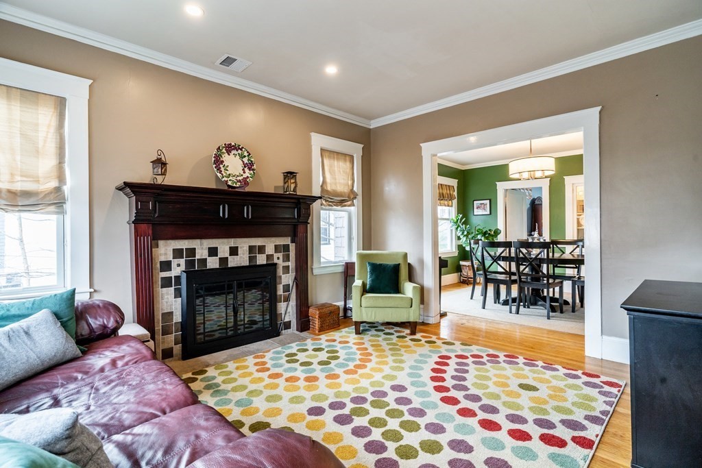 105 Adena Road, Unit 105 Newton, MA 02465 - Photo 3 of 23