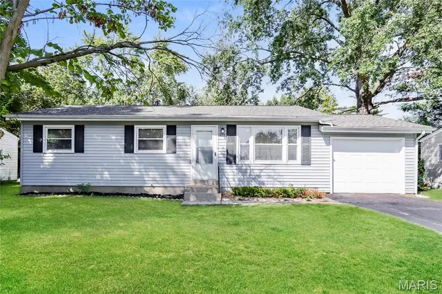 $1,445 | 1455 Broadlawns Lane, St. Louis, MO 63138