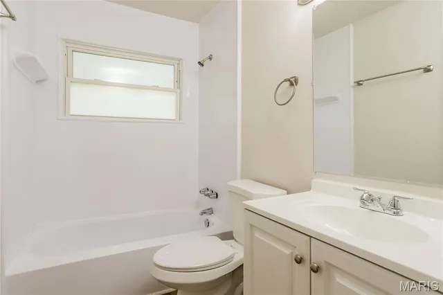 $1,445 | 1455 Broadlawns Lane, St. Louis, MO 63138