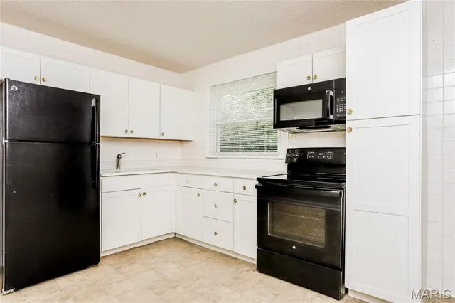 $1,445 | 1455 Broadlawns Lane, St. Louis, MO 63138