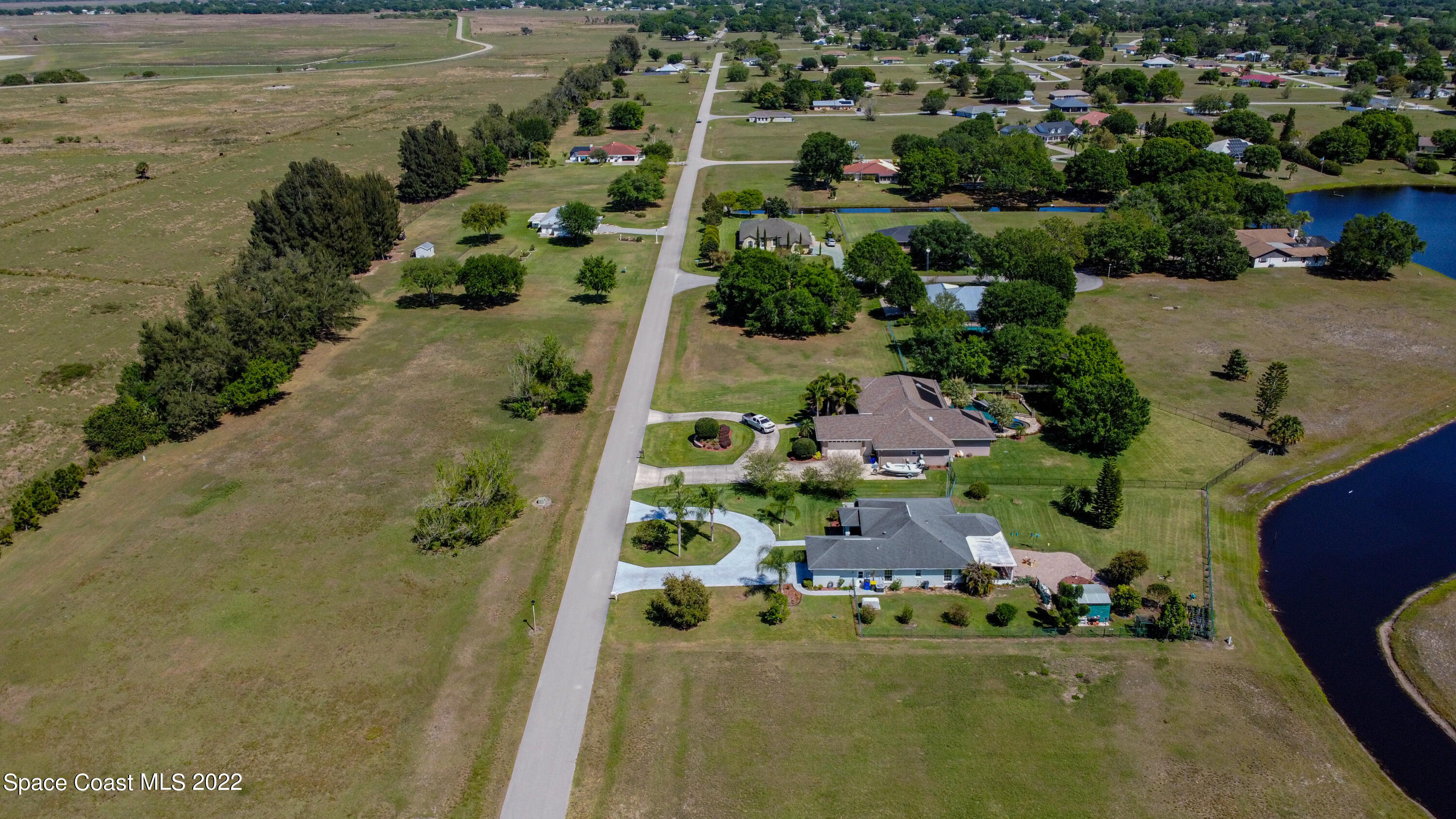 8301 Castile Road Sebring, FL 33876 - Photo 23 of 25 an aerial view of ocean