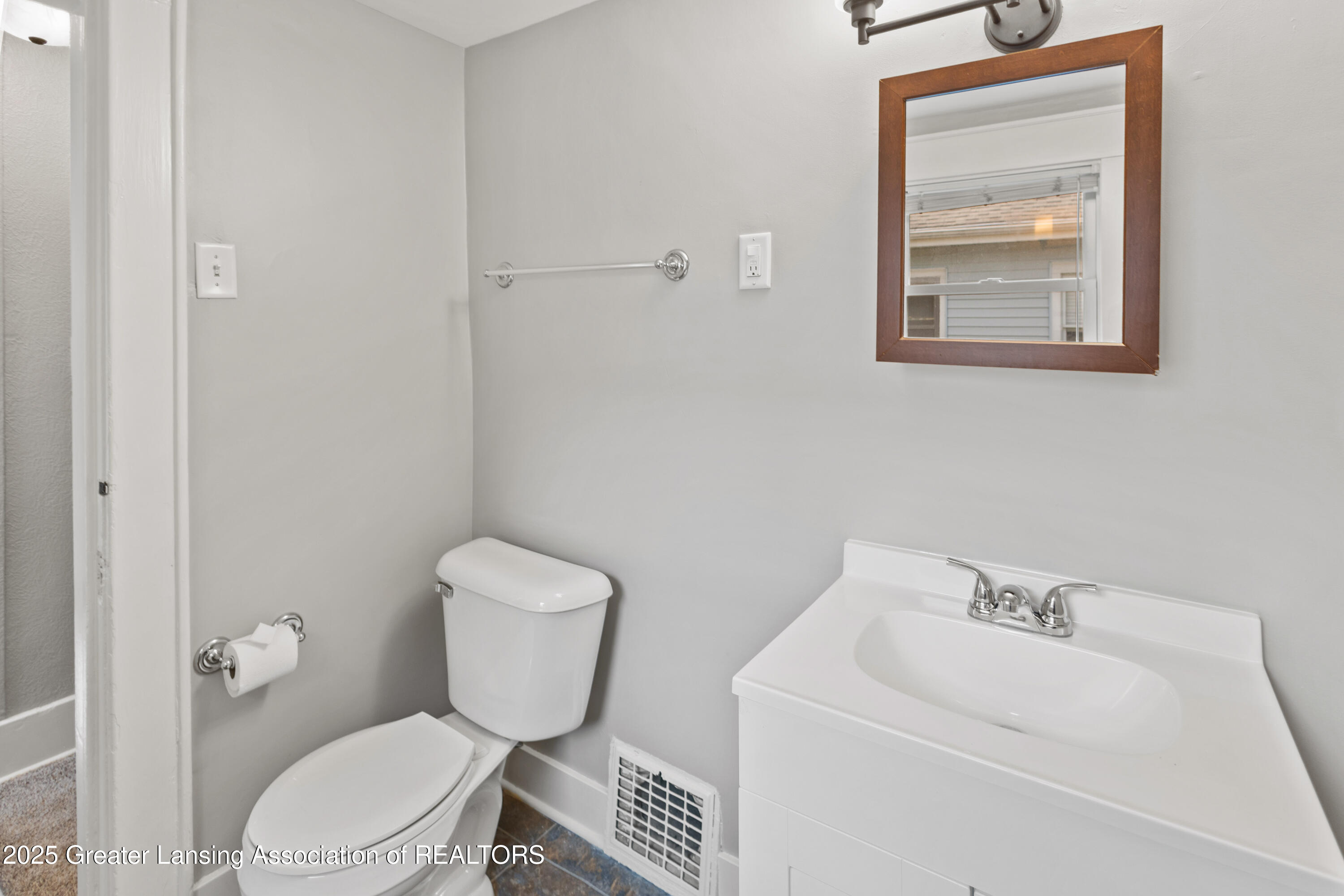 1808 Drexel Road Lansing, MI 48915 - Photo 28 of 53 DREXEL-28