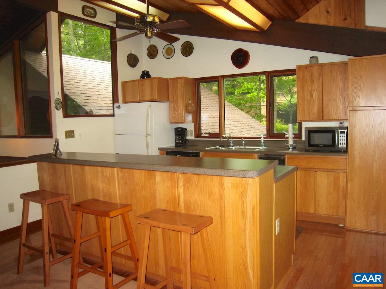 673 Devils Knob Loop Roseland, VA 22967 - Photo 17 of 46 Gallery Image 17