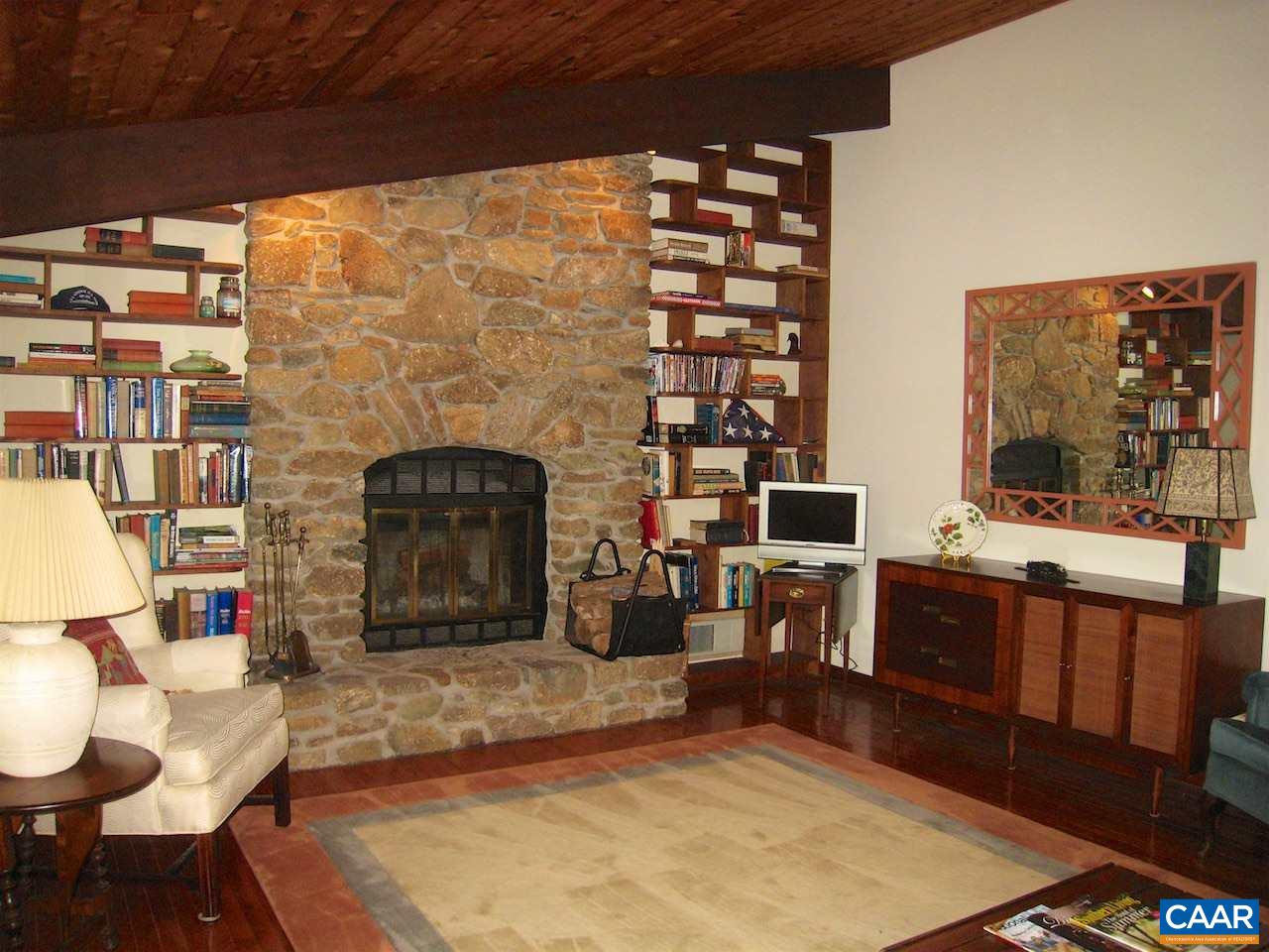 673 Devils Knob Loop Roseland, VA 22967 - Photo 31 of 46 Gallery Image 31