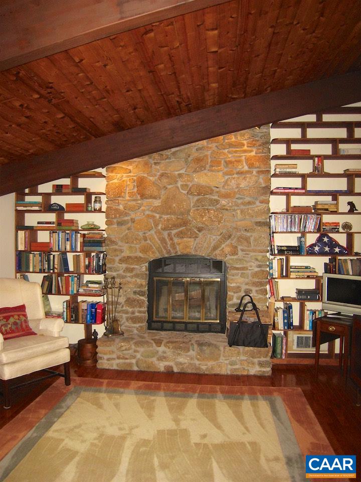 673 Devils Knob Loop Roseland, VA 22967 - Photo 32 of 46 Gallery Image 32