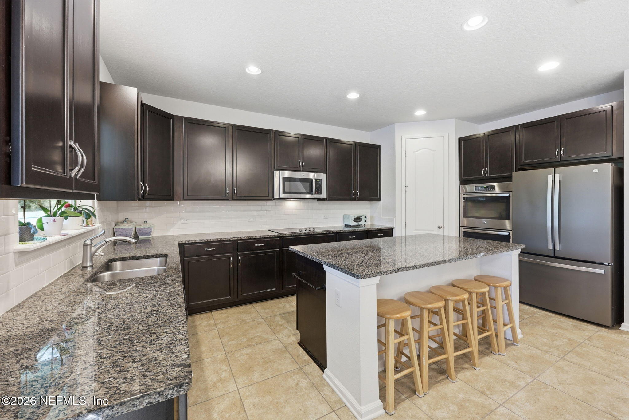 1090 Wetland Ridge Circle Middleburg, FL 32068 - Photo 14 of 87 Kitchen