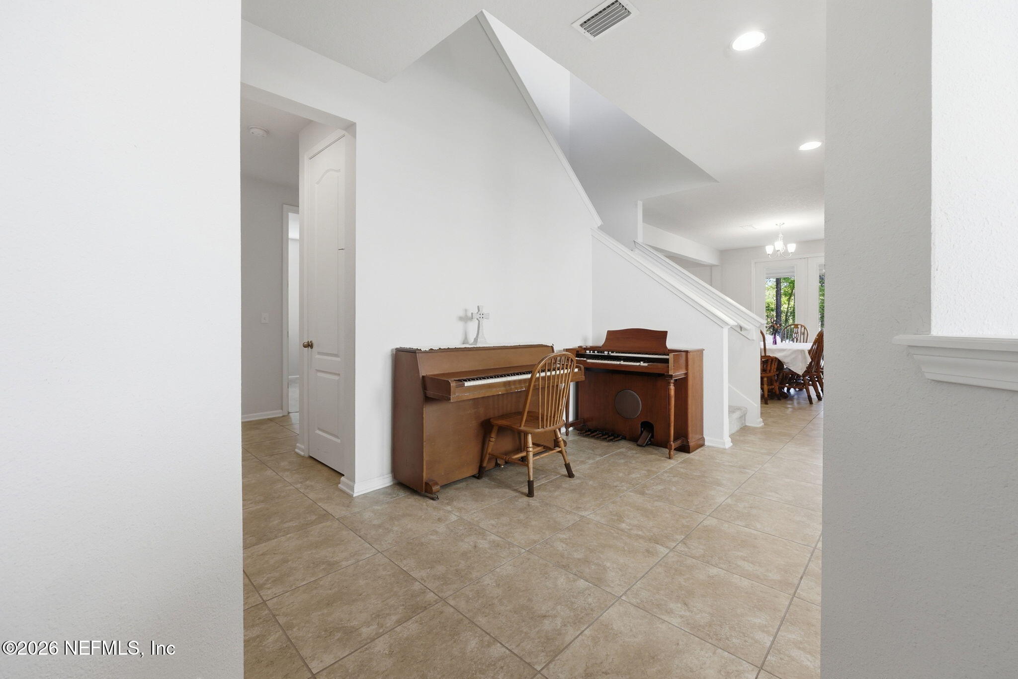 1090 Wetland Ridge Circle Middleburg, FL 32068 - Photo 7 of 87 Entryway