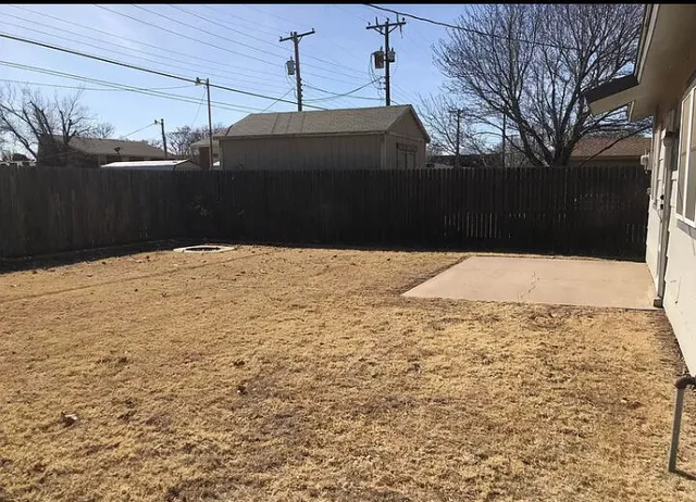a view of a parking space