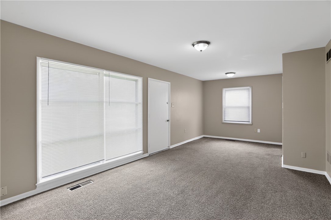 2217 South Hadley Road Springfield, OH 45505 - Photo 15 of 34