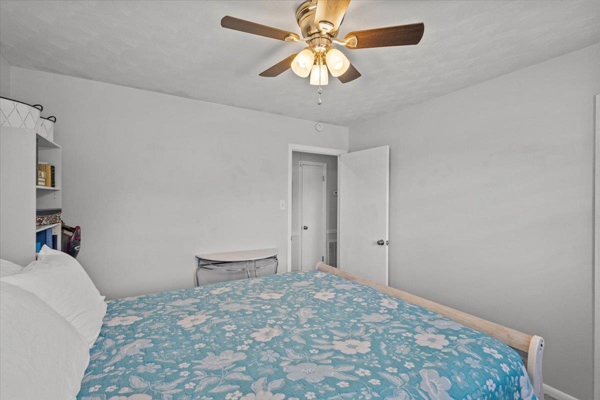 1020 Springdale Circle Boiling Springs, SC 29316 - Photo 14 of 27