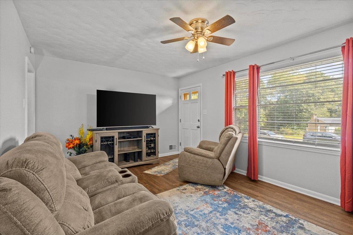 1020 Springdale Circle Boiling Springs, SC 29316 - Photo 6 of 27