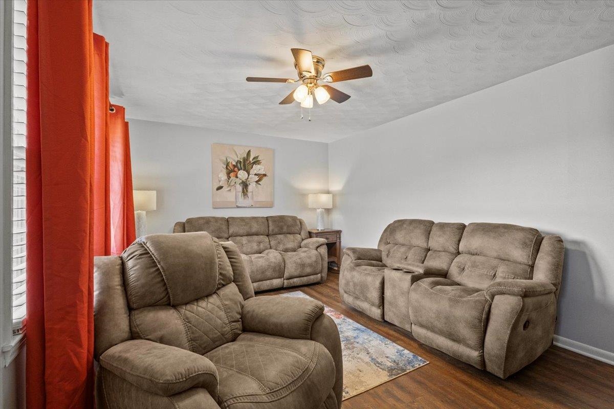 1020 Springdale Circle Boiling Springs, SC 29316 - Photo 7 of 27