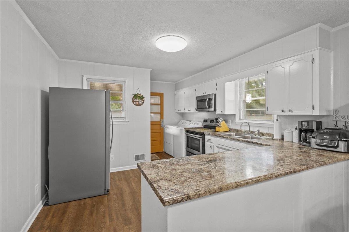 1020 Springdale Circle Boiling Springs, SC 29316 - Photo 8 of 27