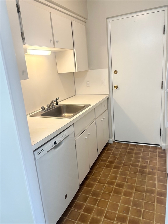 80 Walnut Street, Unit 311 Canton, MA 02021 - Photo 7 of 10