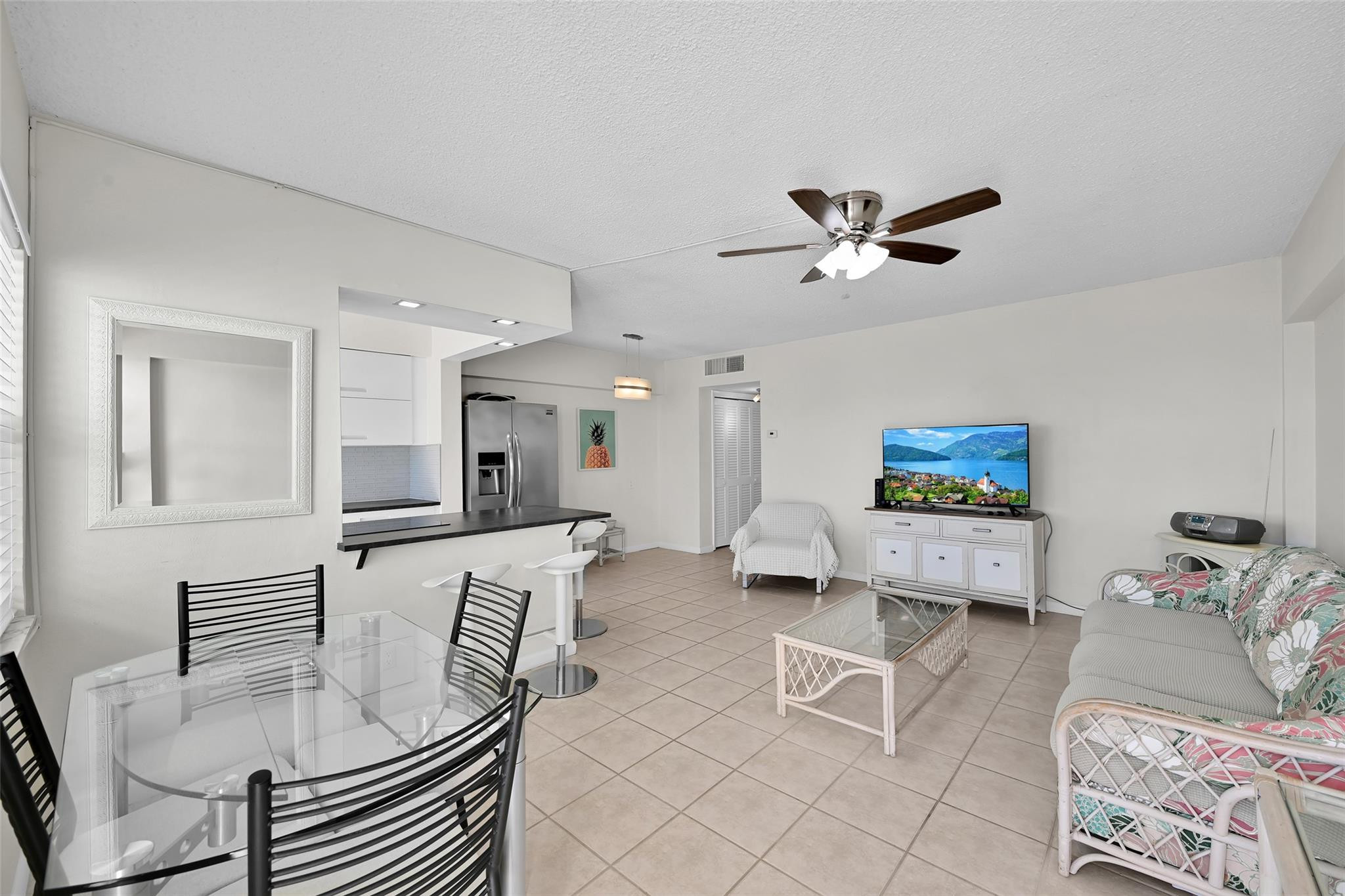 901 South Surf Road, Unit 203 Hollywood, FL 33019 - Photo 3 of 23 Photo 3