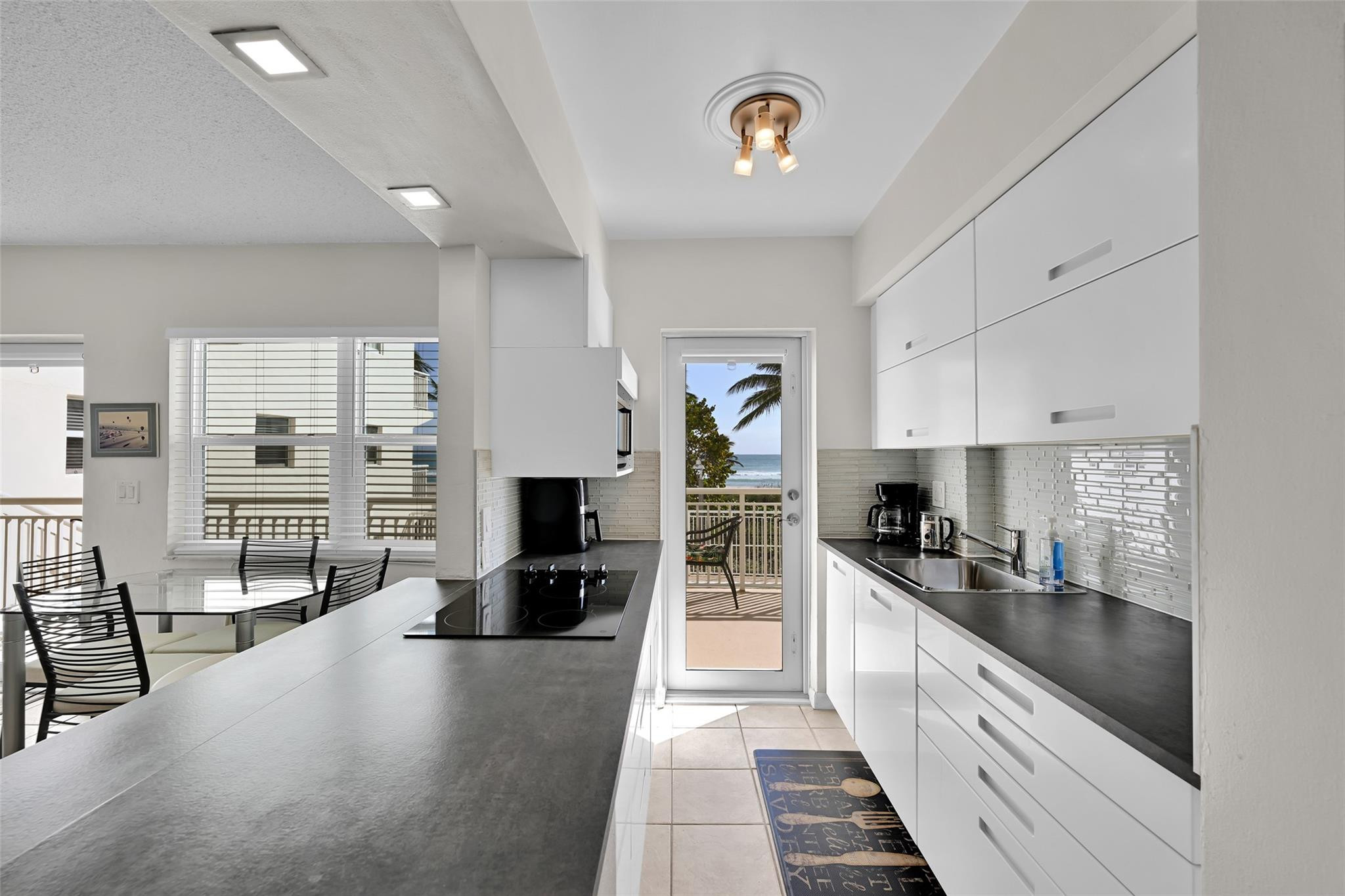 901 South Surf Road, Unit 203 Hollywood, FL 33019 - Photo 10 of 23 Photo 10