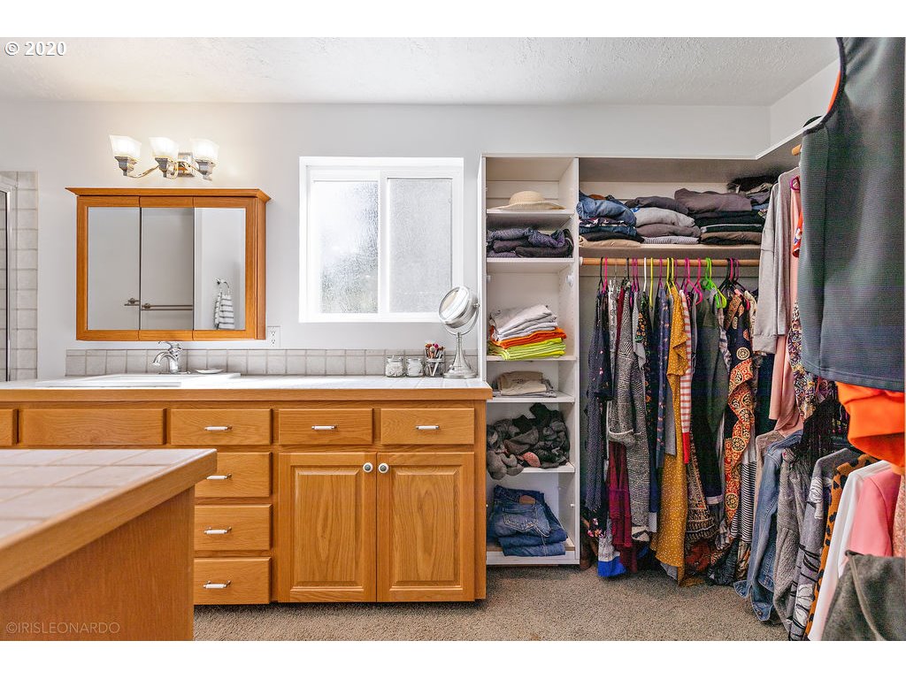 495 Southwest Maple Road Estacada, OR 97023 - Photo 23 of 32 Gallery Image 23