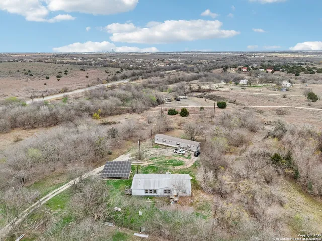 a view of a dry yard