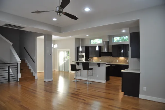 $2,650 | 5743 Petty Street, Houston, TX 77007