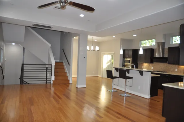 $2,650 | 5743 Petty Street, Houston, TX 77007