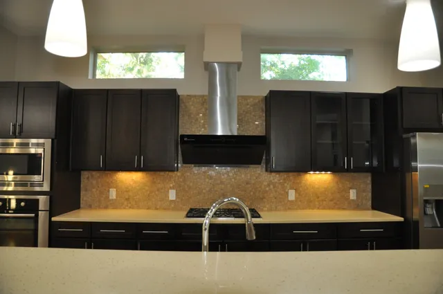 $2,650 | 5743 Petty Street, Houston, TX 77007