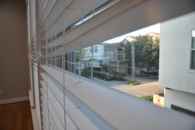 $2,650 | 5743 Petty Street, Houston, TX 77007