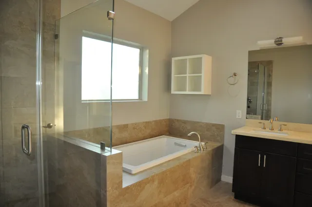 $2,650 | 5743 Petty Street, Houston, TX 77007