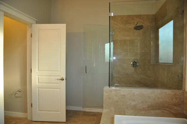 $2,650 | 5743 Petty Street, Houston, TX 77007