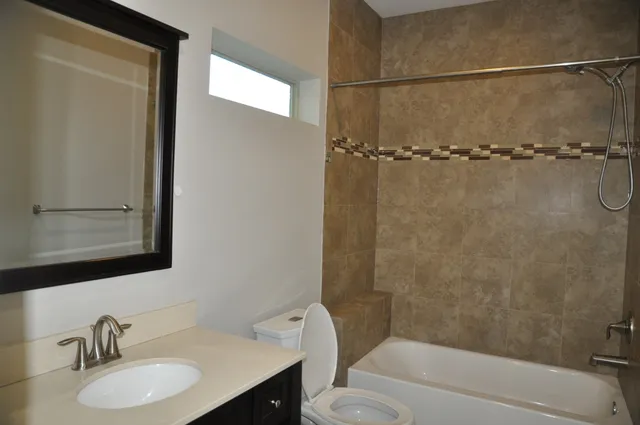 $2,650 | 5743 Petty Street, Houston, TX 77007