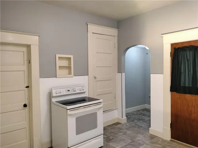 $137,900 | 3311 Seneca Street, St. Joseph, MO 64507