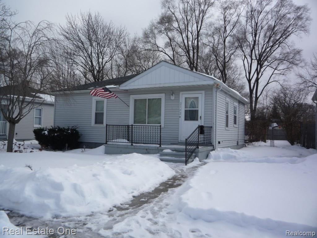 2192 Rome Avenue Warren, MI 48091 - Photo 1 of 15 front.jpg