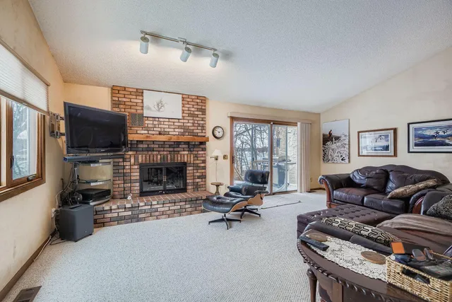 $725,900 | 7071 Empire Lane North, Maple Grove, MN 55311