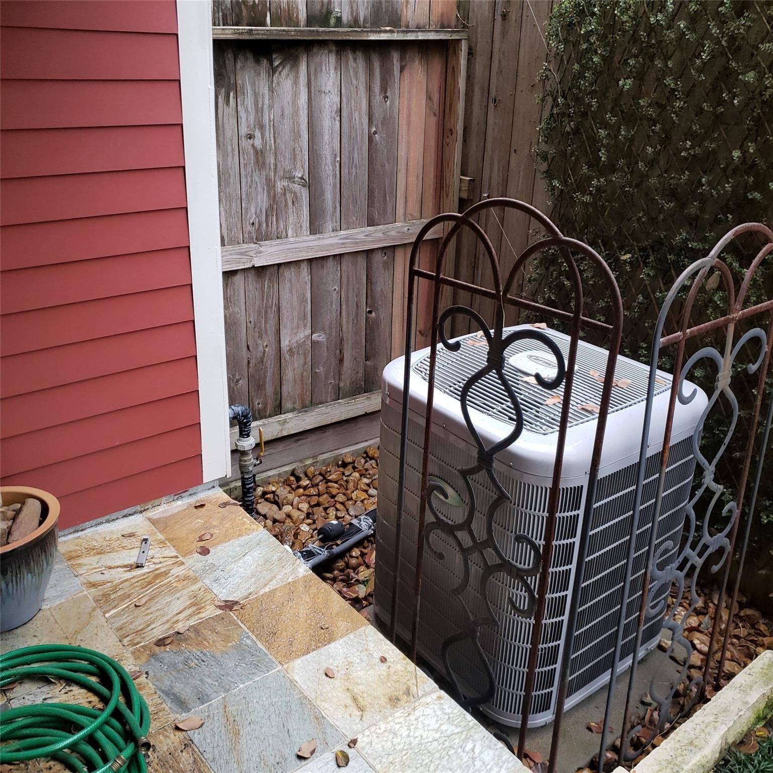 916 Lawrence Street, Unit C Houston, TX 77008 - Photo 28 of 36 Gallery Image 28