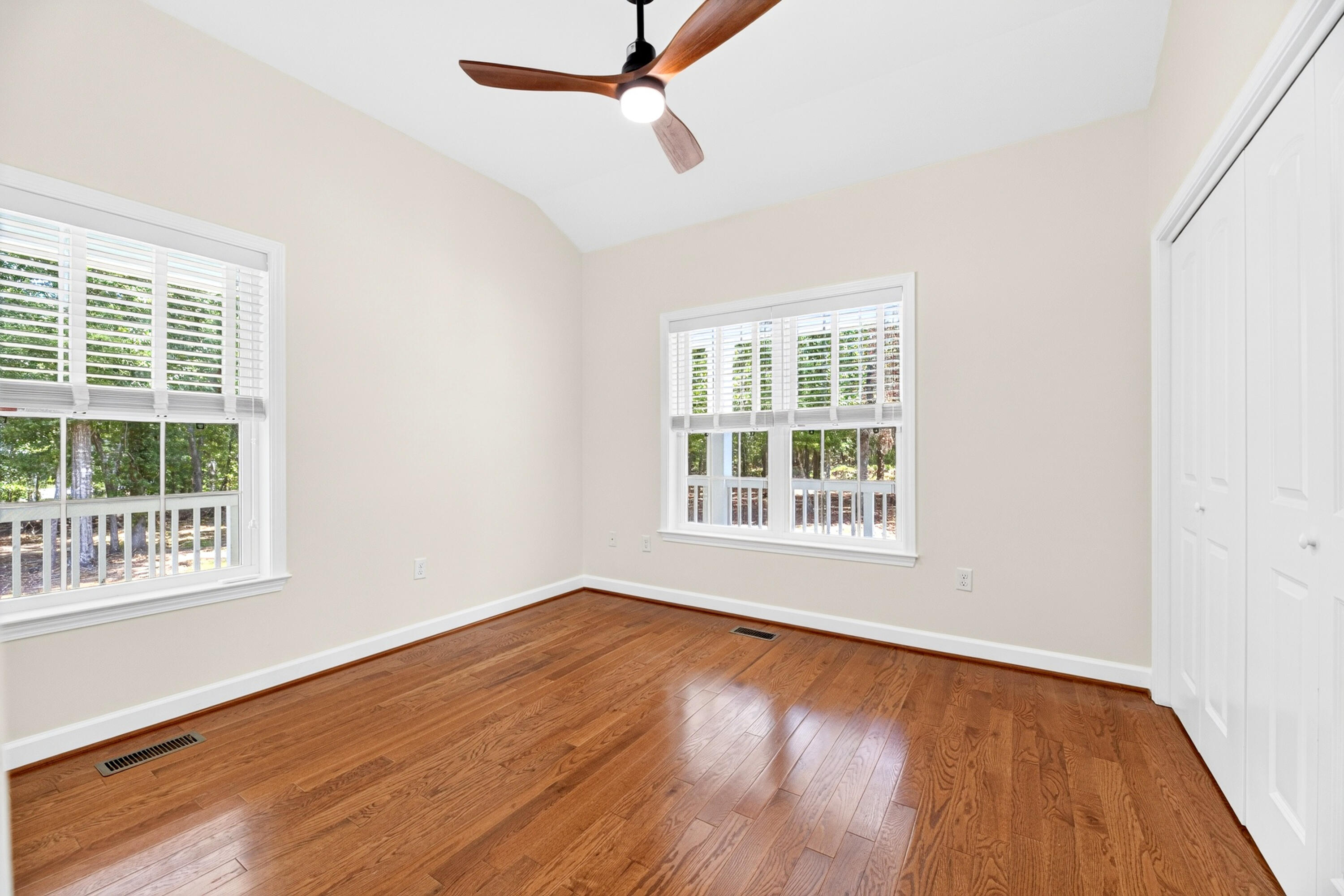 315 Griffith Lane Elloree, SC 29047 - Photo 28 of 40 Spacious Guest Bedroom 2