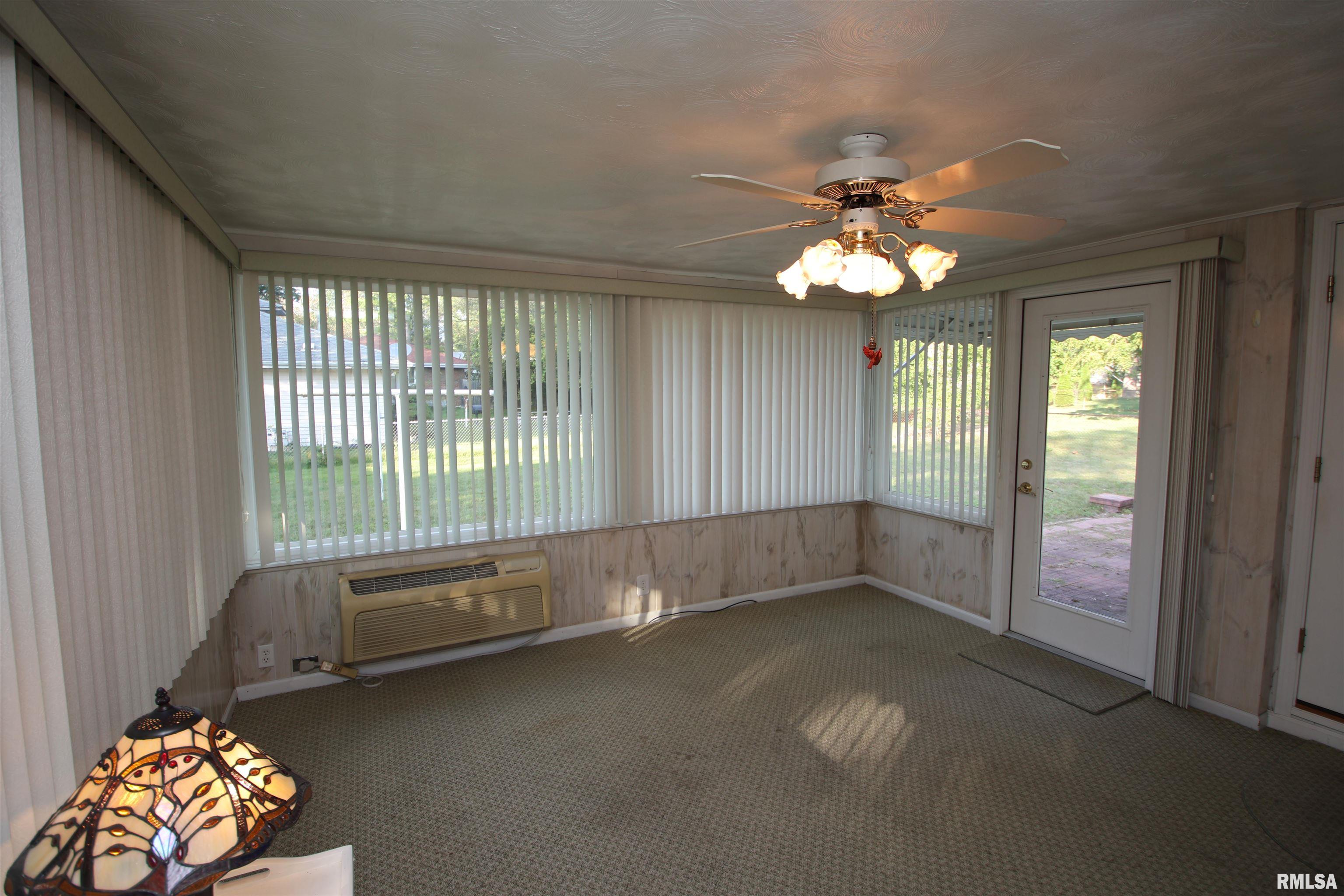 2631 West Overhill Road Peoria, IL 61615 - Photo 14 of 54 Gallery Image 14