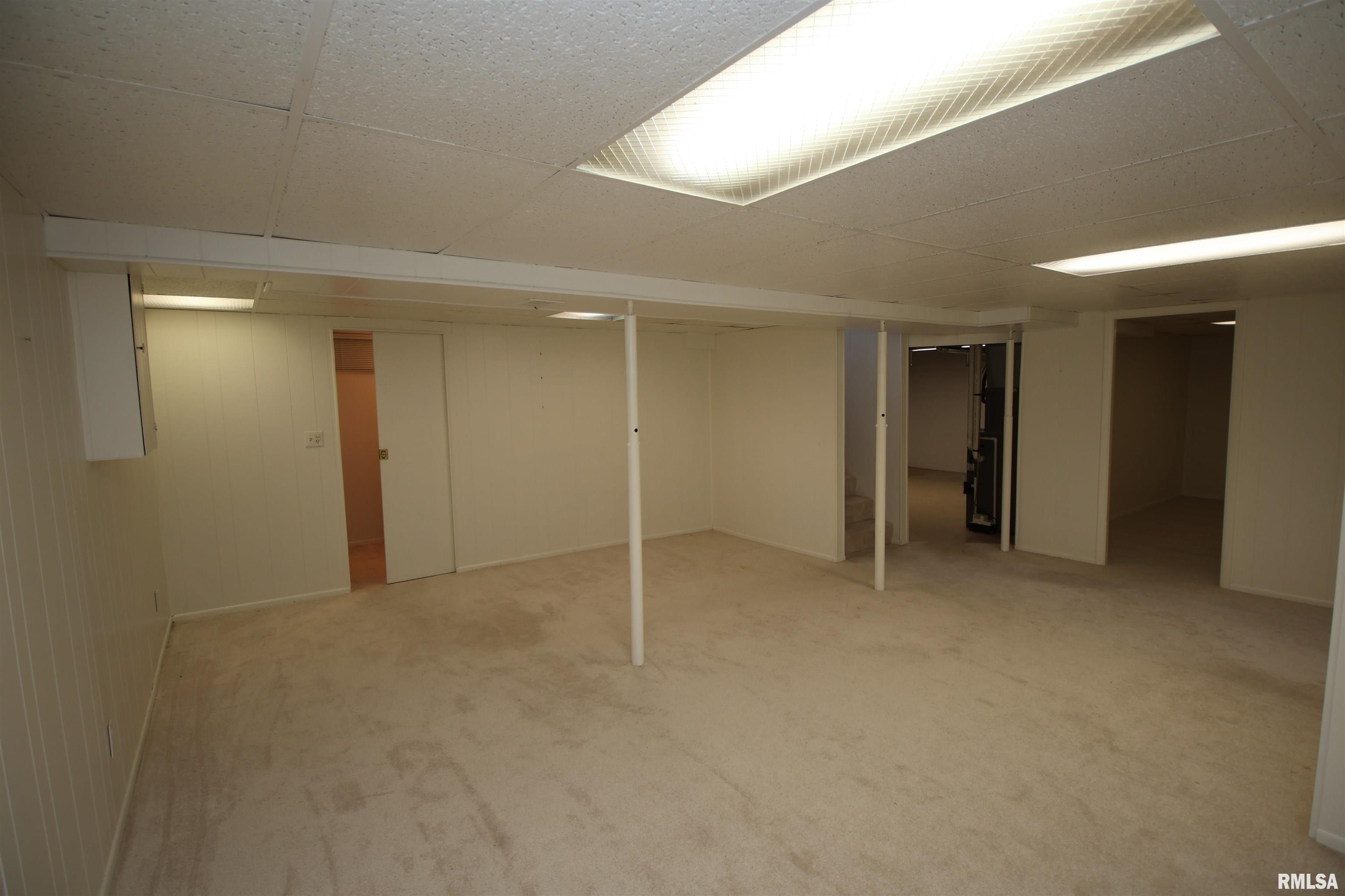 2631 West Overhill Road Peoria, IL 61615 - Photo 34 of 54 Gallery Image 34